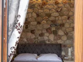 Liontos Rooms