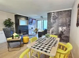 CozyCub- Pool, AC, Hiking, Mountain Biking, Tennis