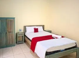 RedDoorz near Alun Alun Jepara