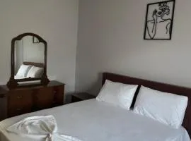Reginas House