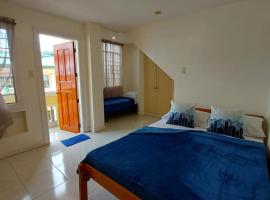 TST Transient Home - WiFi Access, Kitchenette, Private Bathroom, hotel v destinaci Romblon