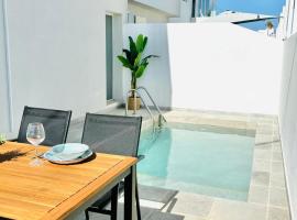 Villa Tami, hotel in Puerto del Carmen