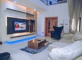 Panoramic Luxury Apartment