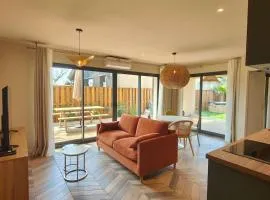 Appartement Jasmin Jacuzzi Piscine
