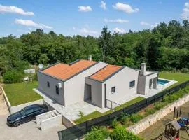 Villa SABINA - Santalezi