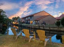 Fall Special 4br Canal View 11 Pools Beach House