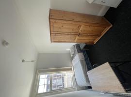 Single room Southfiled road, hostel em Middlesbrough