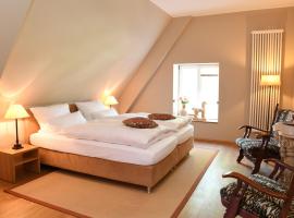 Haus Keppelborg: ZI Ferdinand mit Rosengartenblick, Hotel in Heek