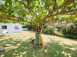 小白屋包棟民宿, nastanitev z opremo za kuhanje v mestu Eluan