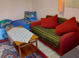 Studio Kesk 121, apartmen di Varnja