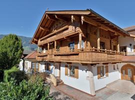 Haus Sonnenschein, alojamento para férias em Hart im Zillertal