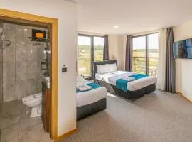 New Garden Airport Hotel & Restaurant