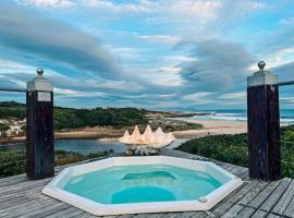 Kennedys Beach Villa, hotel in Hermanus