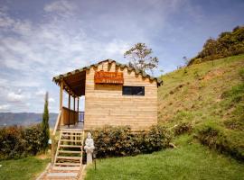 Tierra Escondida Glamping, hotel v destinaci Barbosa