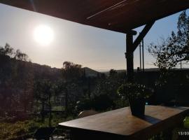 Casa Lughe، فندق في كاربونيا