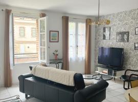 Appartement hypercentre avec parking, Hotel in Albi