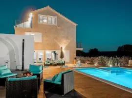 Amazing Home In Praznica With Sauna
