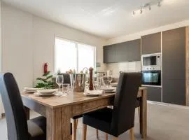 Bright and Spacious 2 Bedroom Apartment