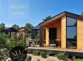 Werder Chalet -- WOLKE 7 -- Ostsee-Strand 150m I Sauna I eKamin I Tiny House für 2 Personen I by "Meyers am Meer"