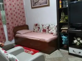 casa vó doca, preço único pela casa inteira,cabem até 10 pessoas ao lado da basilica aparecida