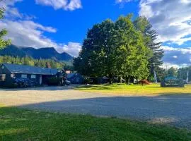 The Cascade Motel