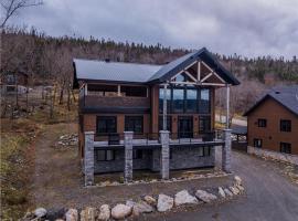 L'élégance- Luxe avec Spa, ξενοδοχείο σε Saint-Philémon