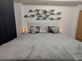 Pakuwon Mall Orchard ComFy New Apartemen with Wifi, hotel v destinaci Surabaja
