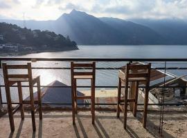 Casa Nicolas, hytte i San Pedro La Laguna