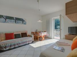 Casa al Cor Apartments, Hotel in Nago-Torbole