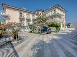 Casa al Cor Apartments, hotel v destinaci Nago-Torbole