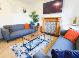 Cheerful 4-bedroom House