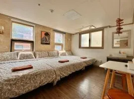 Roi Guesthouse