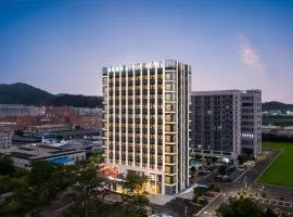 Atour Hotel Dongguan Huangjiang Xingguang Road