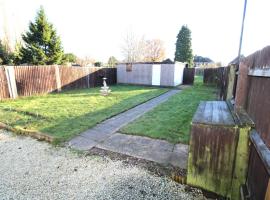 Birmingham - Bungalow - Sleeps6 - Garden - Parking, bungalow en Birmingham