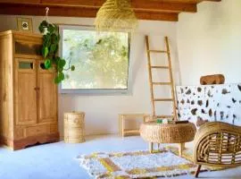 Studio with pool garden and open roof bathroom