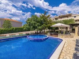 Villa Haya with heated pool
