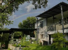 View Racha, hotel in Ambrolauri