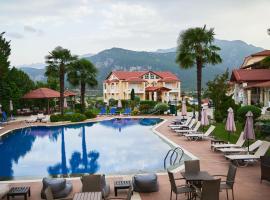 Famissi Suites, hotel con alberca en Kalambaka