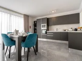 Bright and Modern 2 Bedroom Penthouse