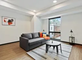 CozySuites on Mass with garage parking #17