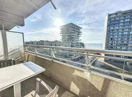 Oostende studio Royal Ascot Q7 met terras en zeezicht op toplocatie