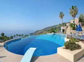 Villa Caroleo