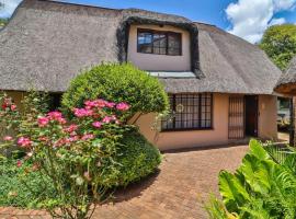 Rose Thatch Cottage, hotel v destinaci Howick