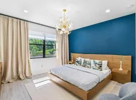 Newly Renovated Tampa Townhouse Prime Location