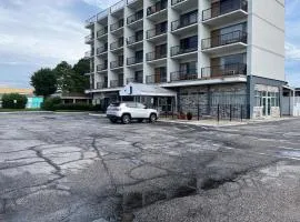 Motel 6 Norfolk, VA East Little Creek、にあるノーフォーク国際空港 - ORFの周辺ホテル