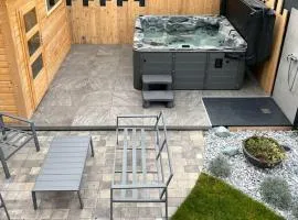 Sauna et SPA en rez-de-jardin au pied de la montagne