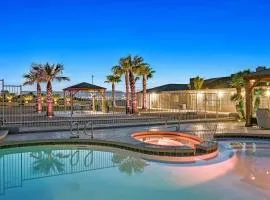 Luxury 5BR Retreat Pool Hot Tub Gym 7000sqf