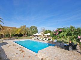 Agroturisme Rafal Nou, farm stay in Manacor