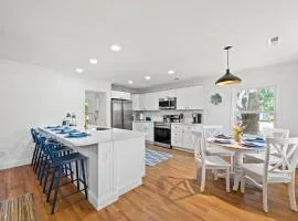 4 bedroom pool home 1 block from the Beach!