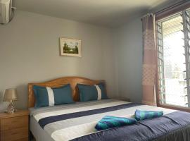 Two bedroom -King sized bedroom-Free parking, hotel v destinaci Suva